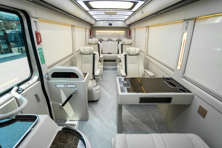 红旗国悦12 座象牙白内饰款 4张豪华座